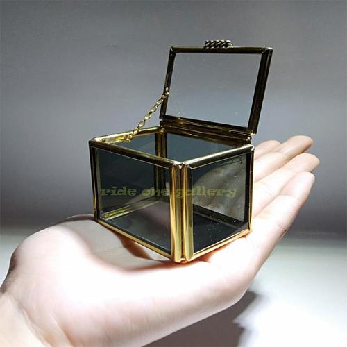 Terrarium box kotak cincin pernikahan wedding seserahan side kaca hitam atas kaca bening 5x4x4 cm