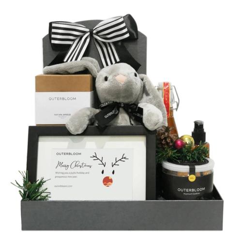 Outerbloom Signature Christmas Classic Hampers
