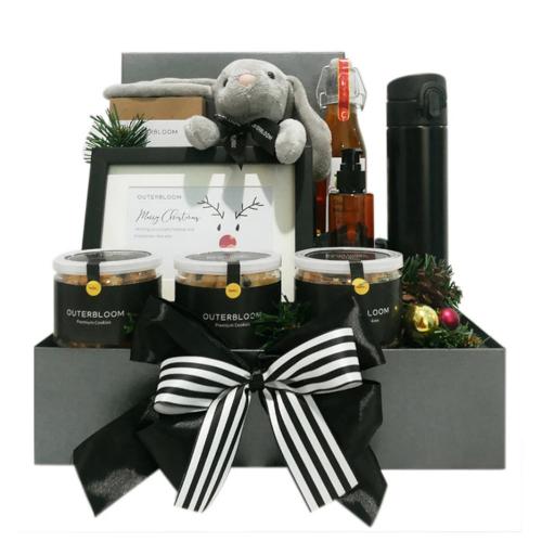 Outerbloom Signature Christmas Deluxe Hampers
