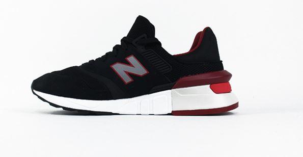 new balance trainers black and red